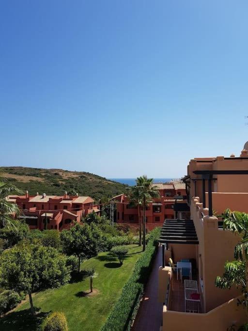 Penthouse Paradiso: 2Br Oasis In Casares Del Sol Exterior foto